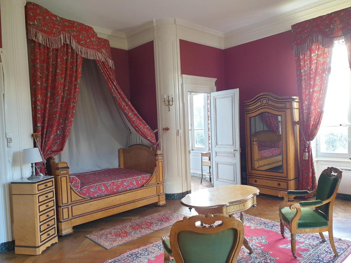 Chateau De Saint Bonnet Les Oules Екстер'єр фото
